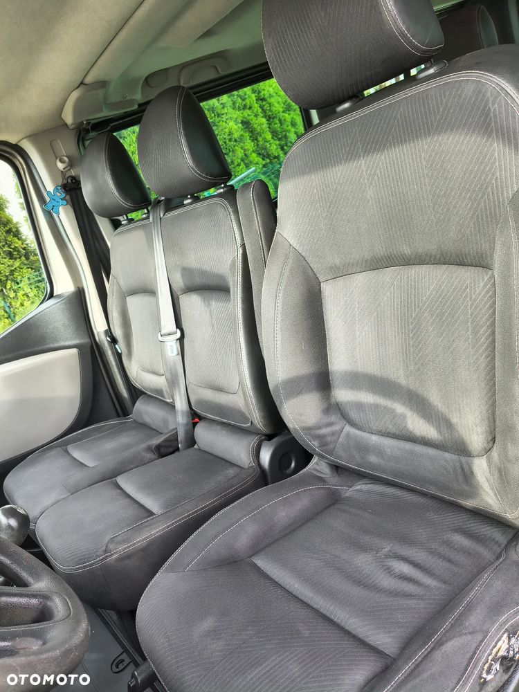Renault Trafic - 12