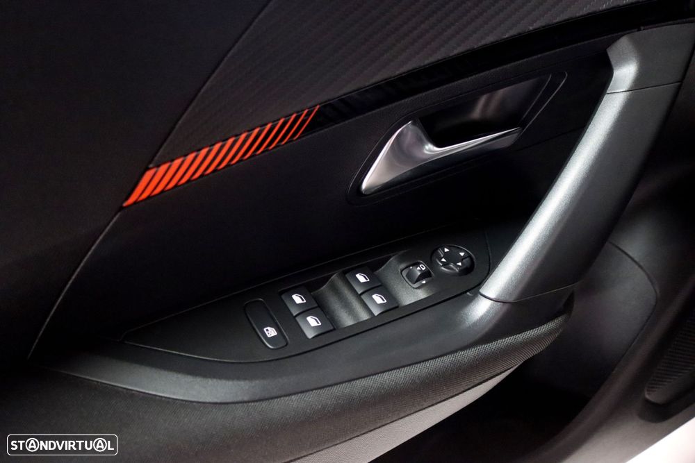 Peugeot e-2008 50 kWh Active Pack - 6