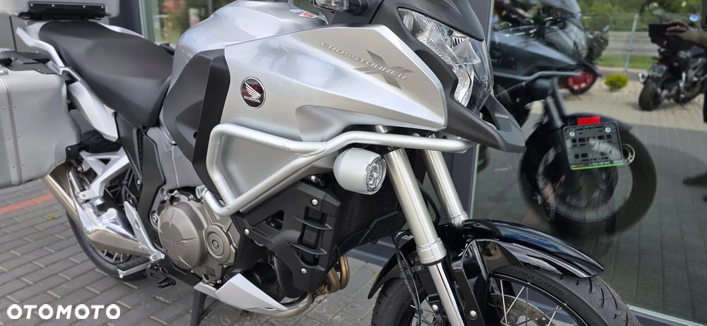Honda VFR - 8