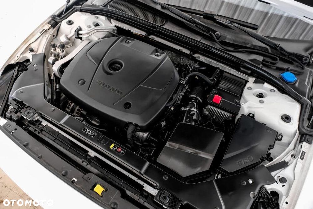 Volvo S60 T5 Geartronic RDesign - 38