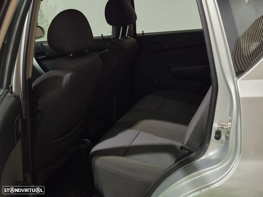 Chevrolet Aveo 1.2 LS - 23