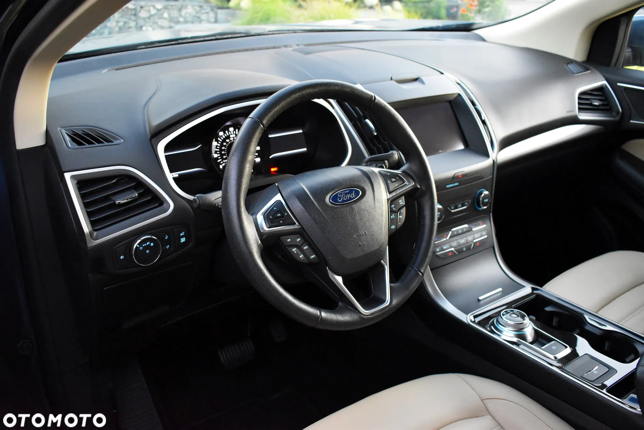 Ford Edge - 24