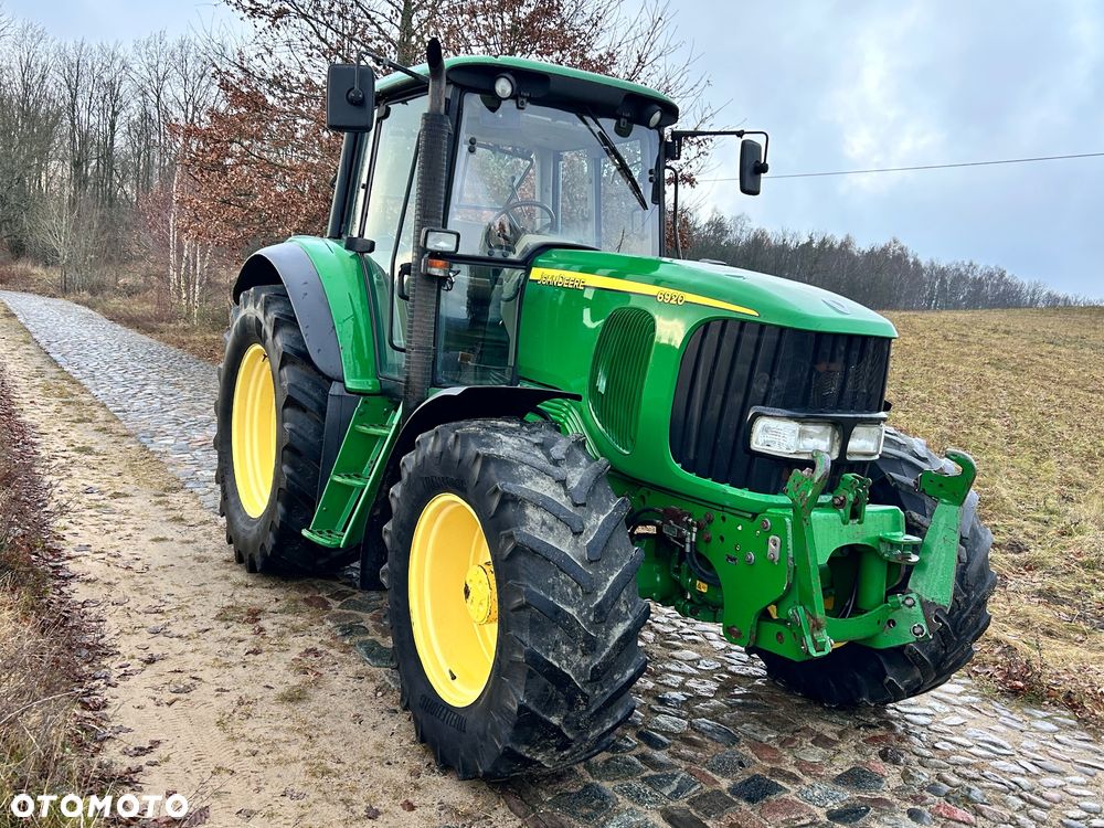 John Deere - 8