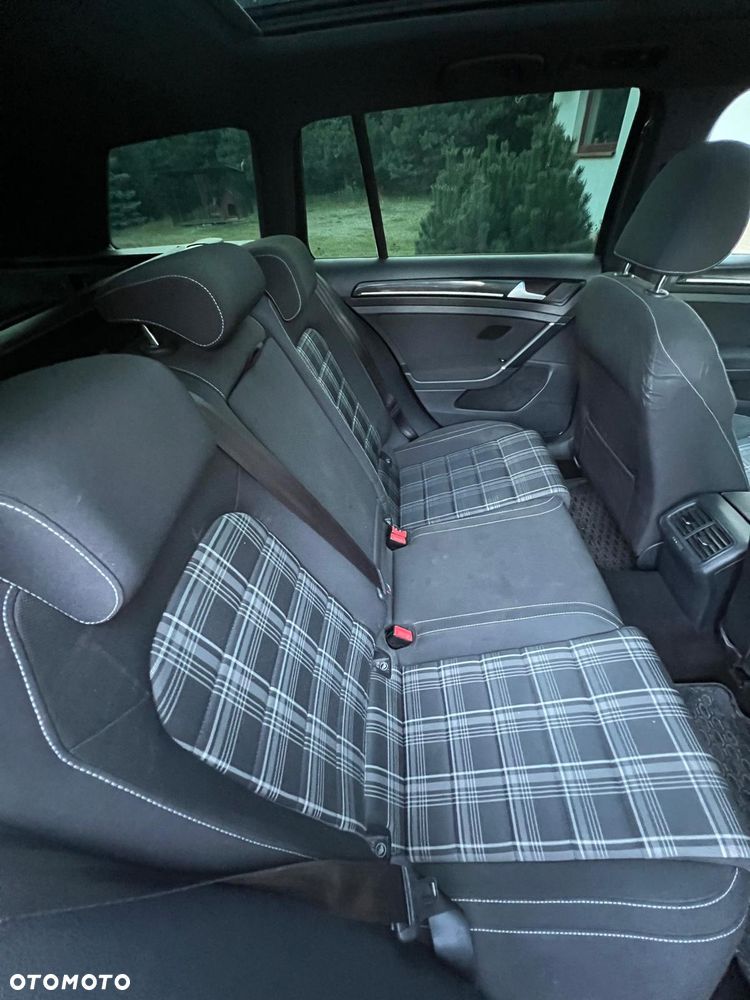 Volkswagen Golf 2.0 TDI BMT GTD - 10