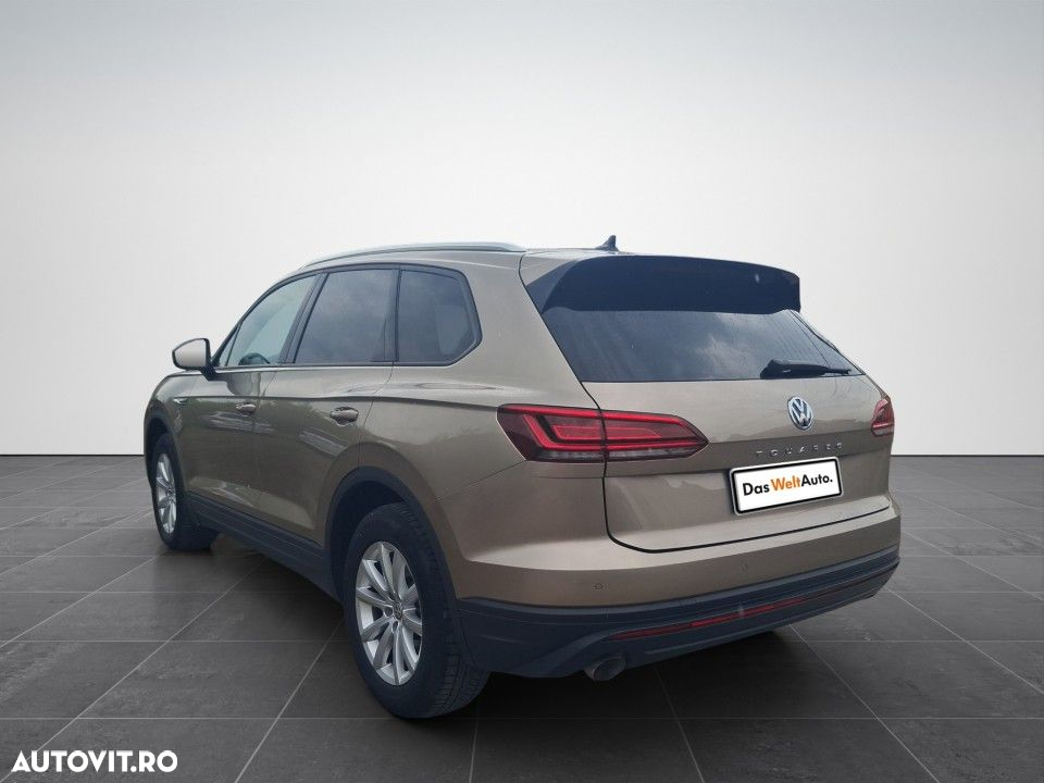 Volkswagen Touareg - 3