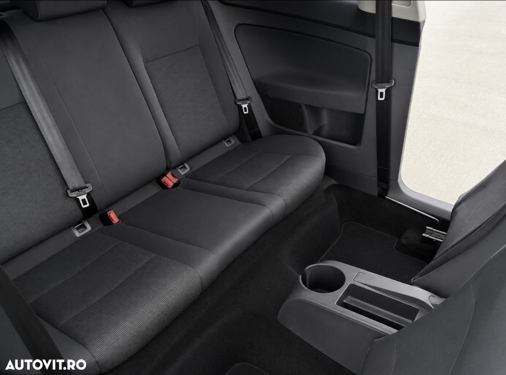 Volkswagen Golf - 8