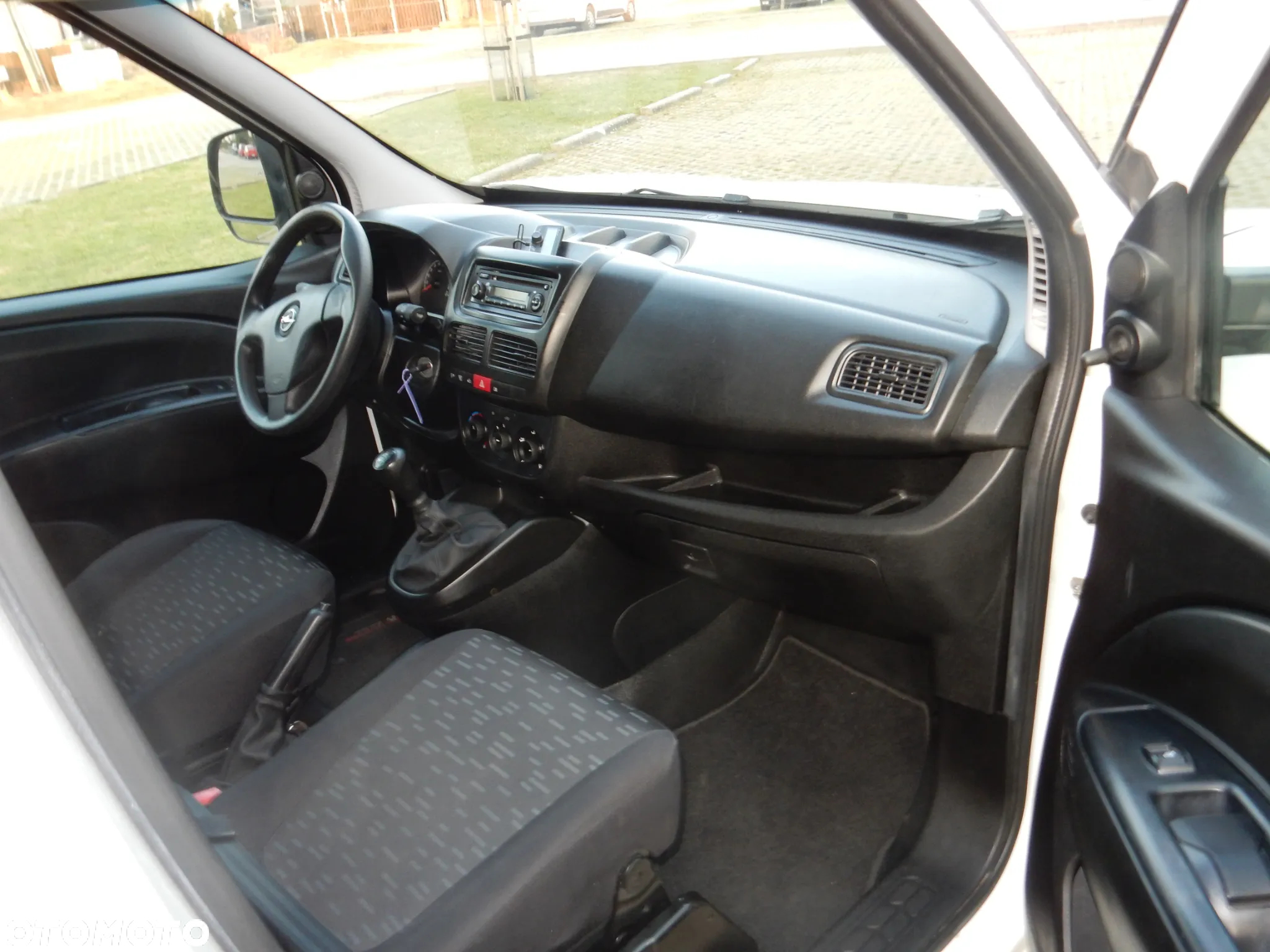 Opel Combo - 11