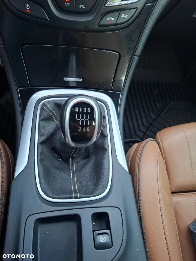 Opel Insignia 2.0 CDTI 4x4 ecoFLEX - 10