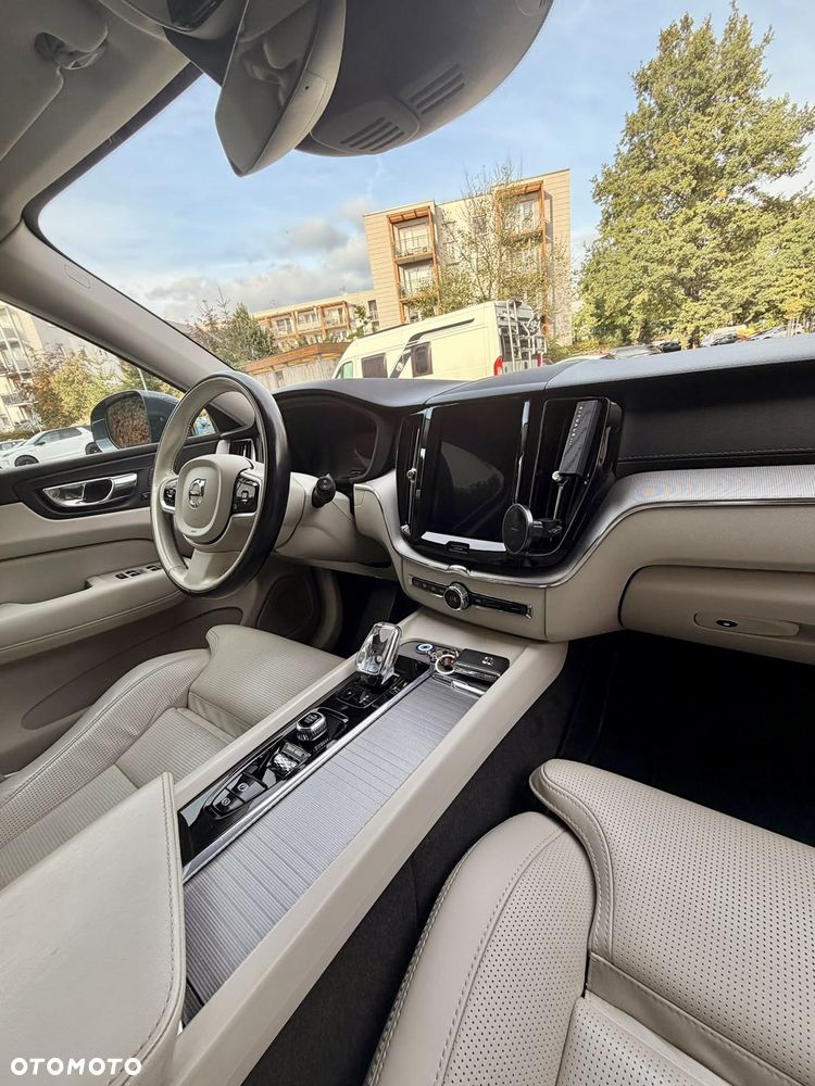 Volvo XC 60 T5 AWD Inscription - 26
