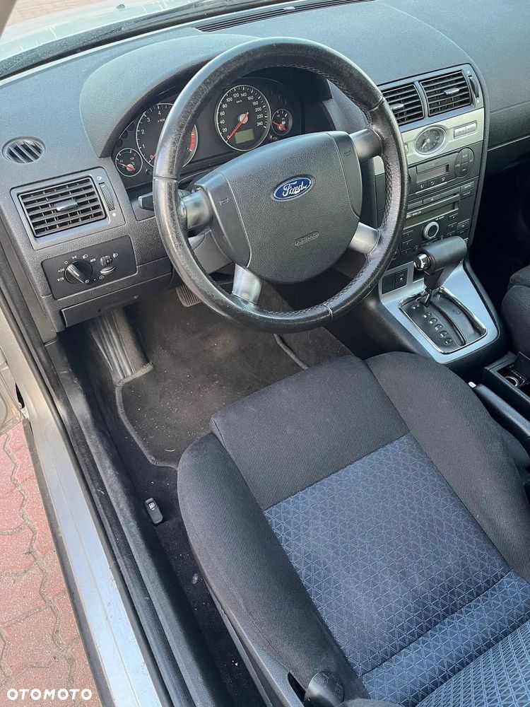 Ford Mondeo - 17