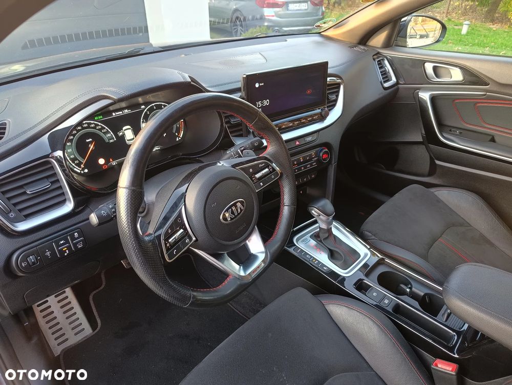 Kia ProCeed 1.6 T-GDI GT DCT - 9