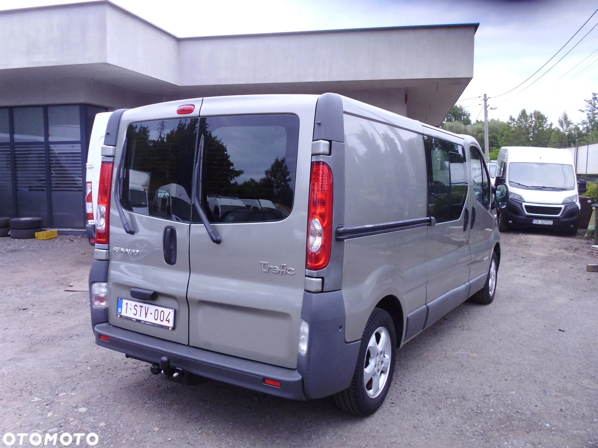 Renault TRAFIC - 8