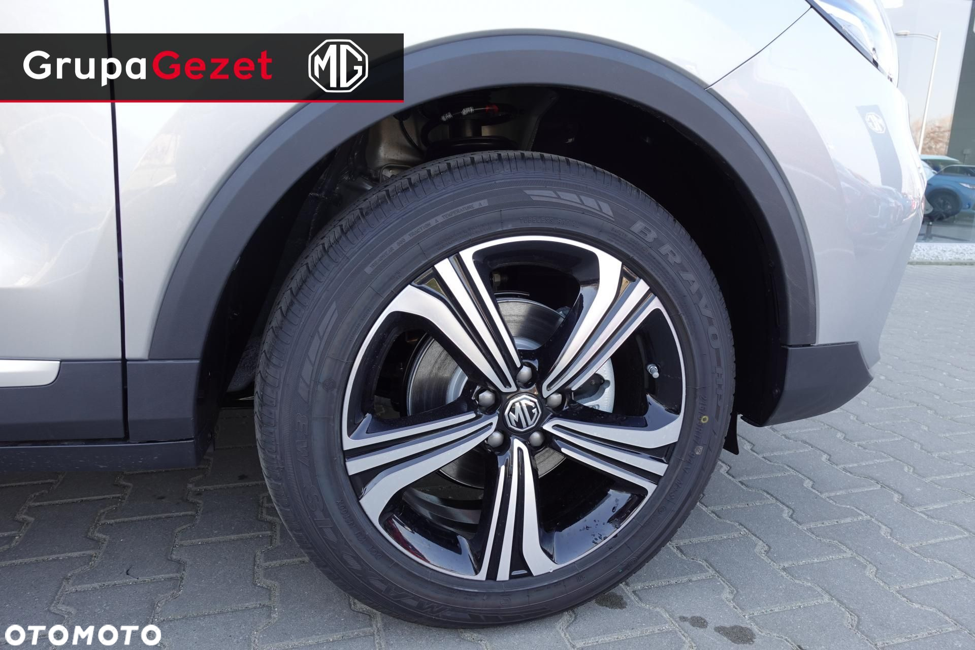 MG ZS - 13