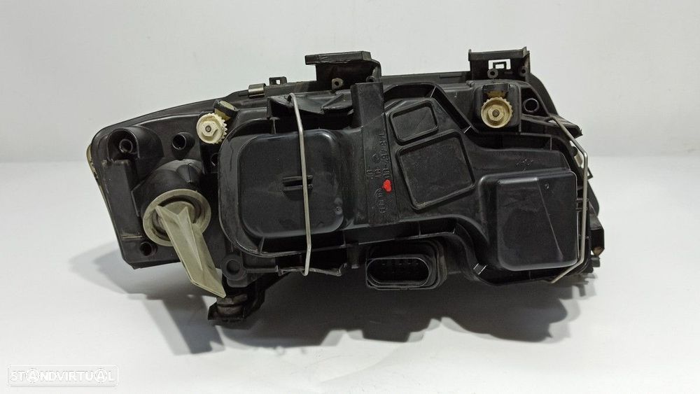 FAROL ESQUERDO AUDI A6 BERLINA (4B2) 1.9 TDI - 9