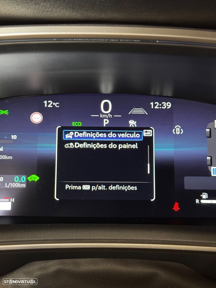 Toyota Corolla 1.8 Hybrid Exclusive - 22