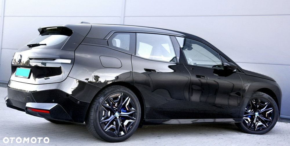 BMW iX xDrive40 76.6kWh Signature - 35