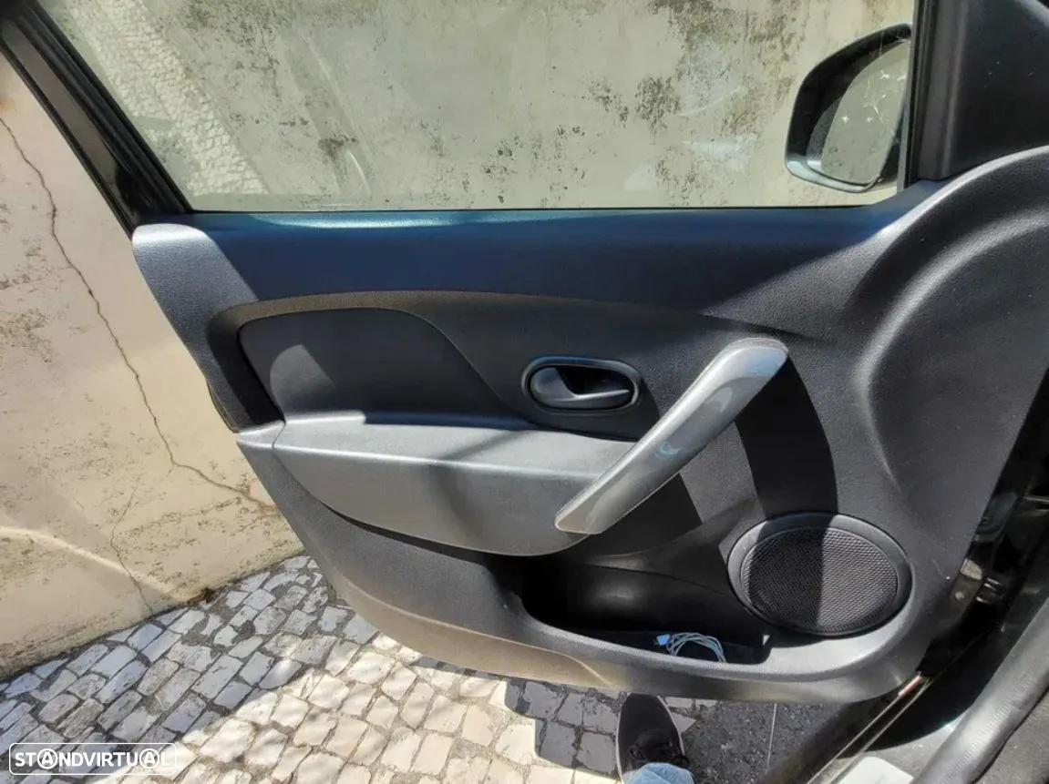 Dacia Logan 1.5 dCi Confort - 5