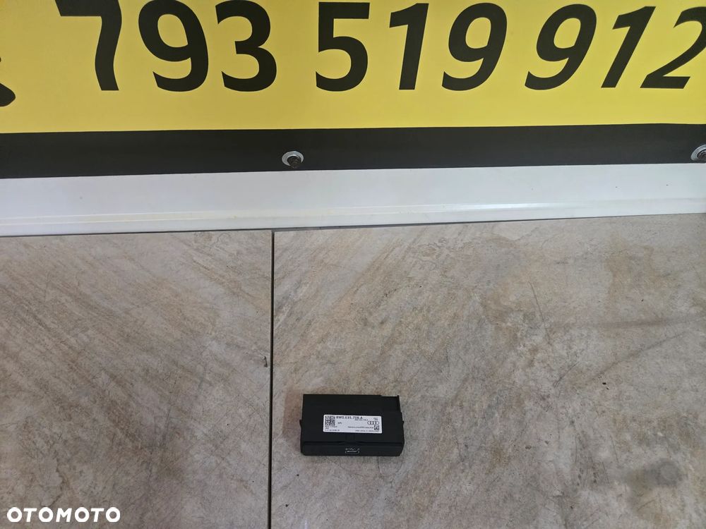 AUDI A4 A5 PRZYŁĄCZE PORT USB C GNIAZDO 8W0035708A - 1