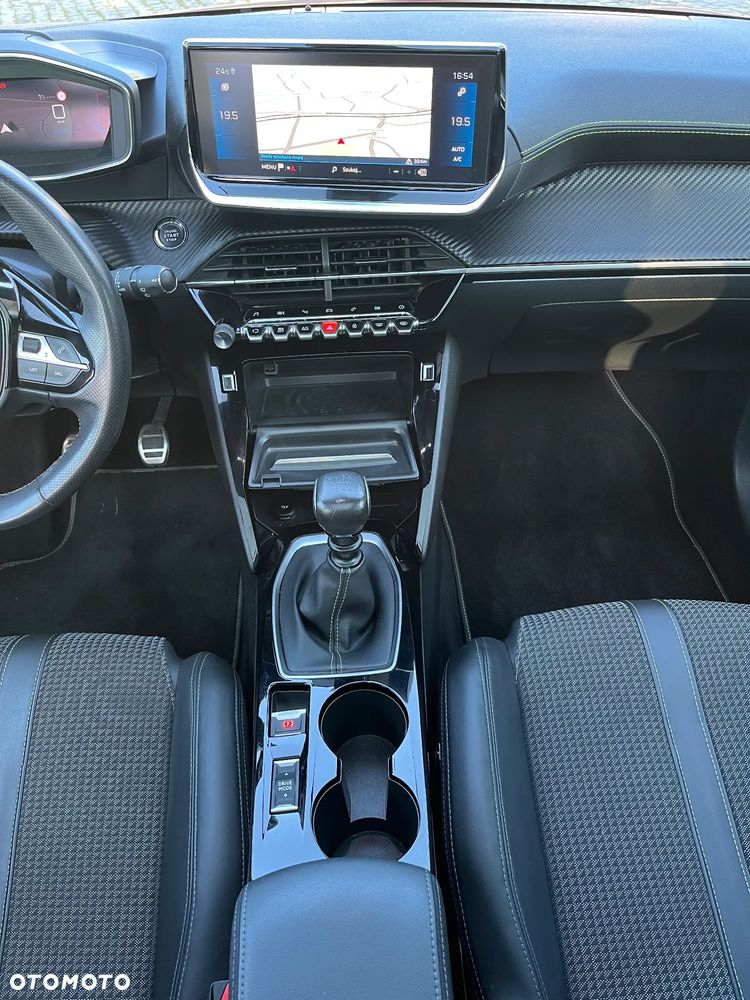 Peugeot 208 1.2 PureTech GT S&S - 10