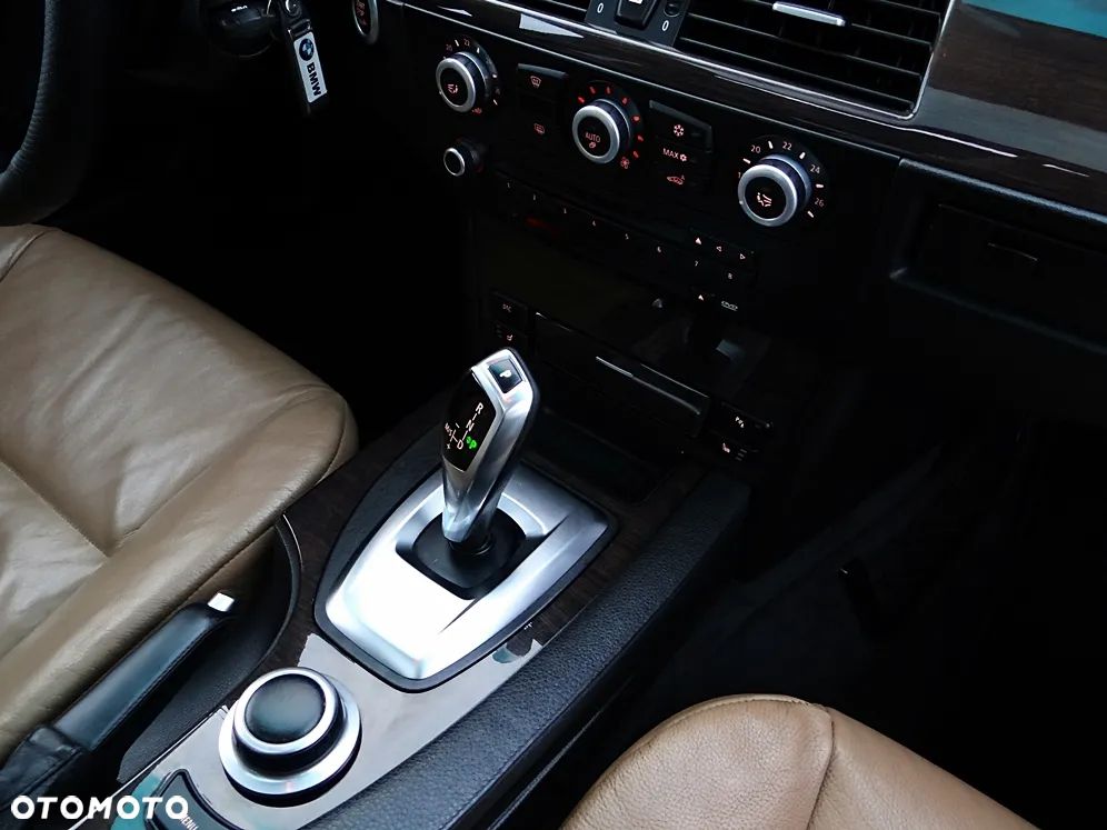 BMW Seria 5 525d Edition Lifestyle - 31