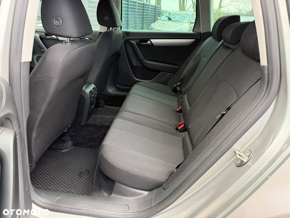 Volkswagen Passat 1.4 TSI BMT Comfortline - 27