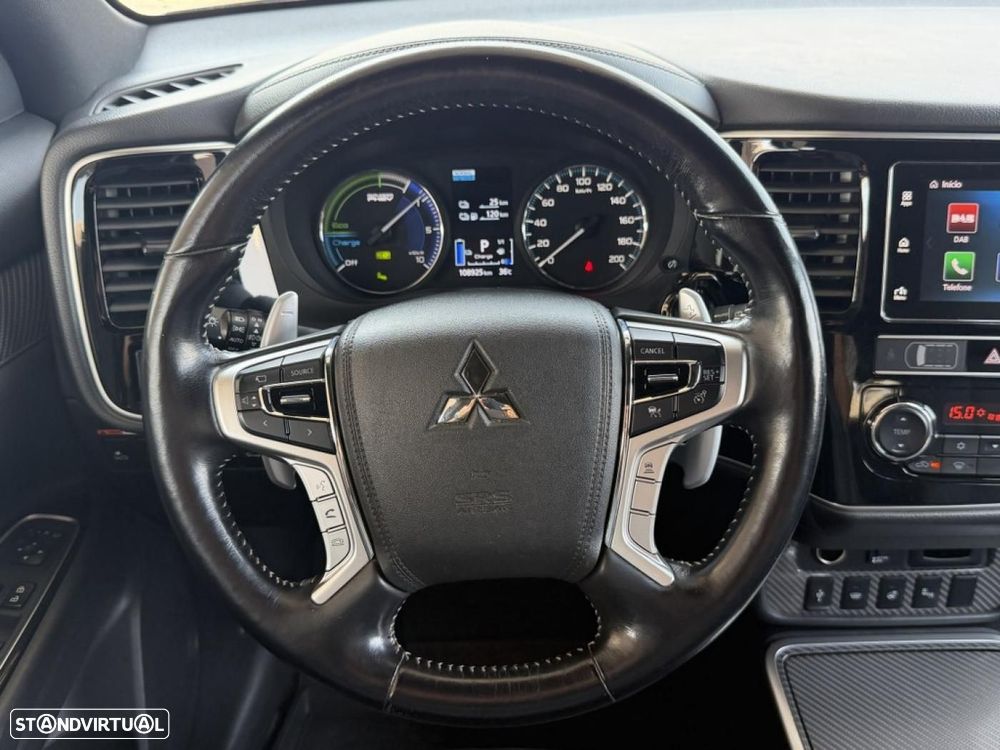 Mitsubishi Outlander 2.0 Instyle Navi - 9