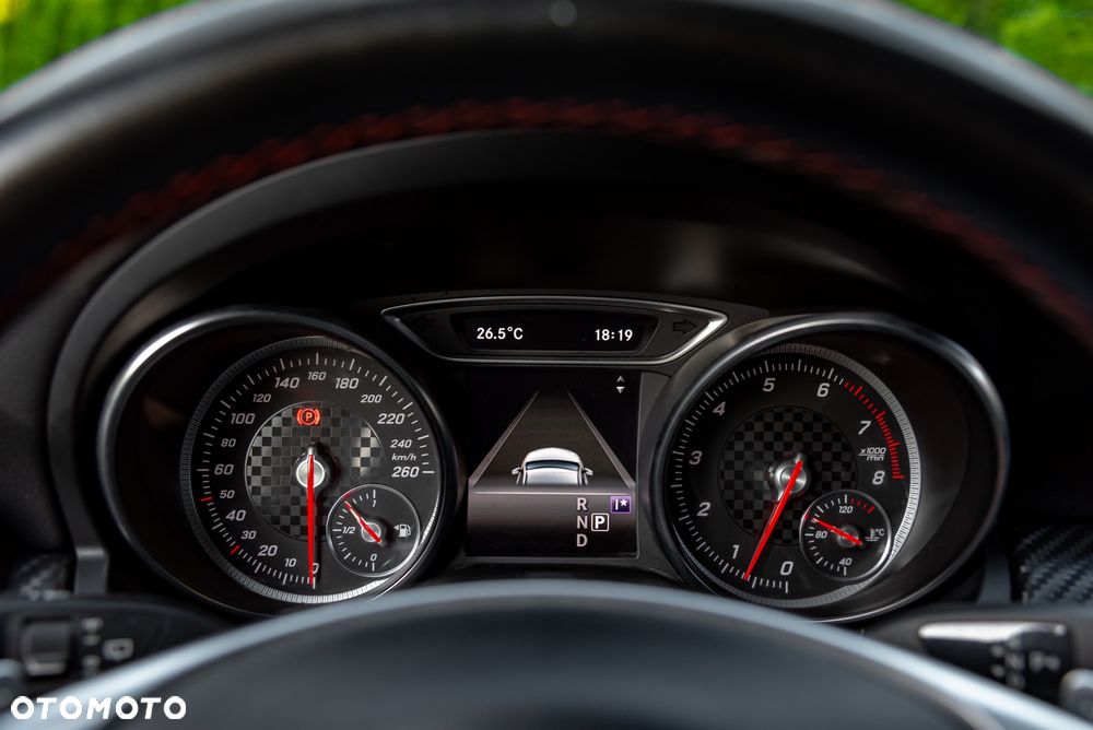 Mercedes-Benz Klasa A 250 Sport 7G-DCT - 32