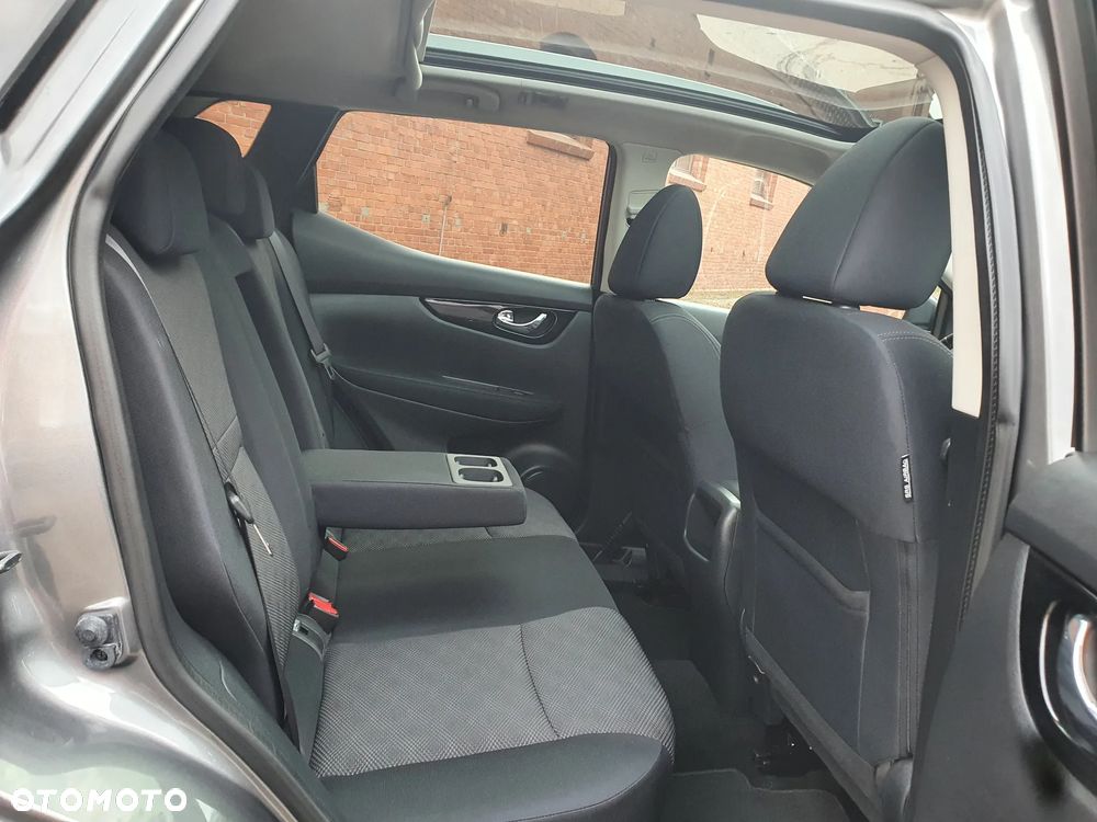 Nissan Qashqai 1.5 dCi N-Connecta - 13