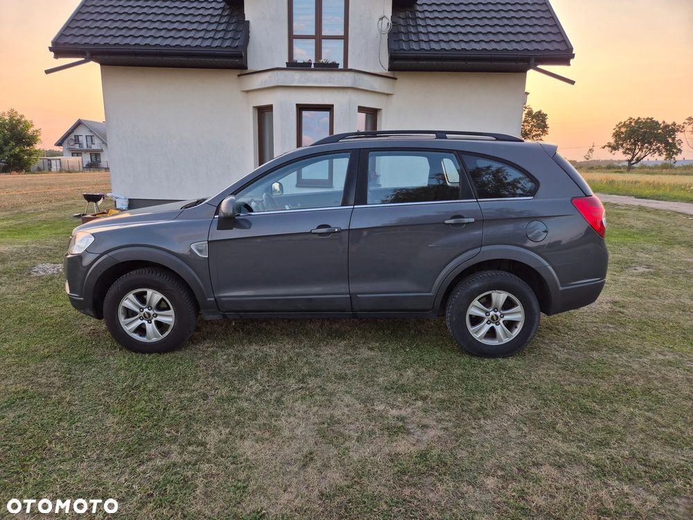 Chevrolet Captiva 2.4 2WD 5 Sitzer LS - 7