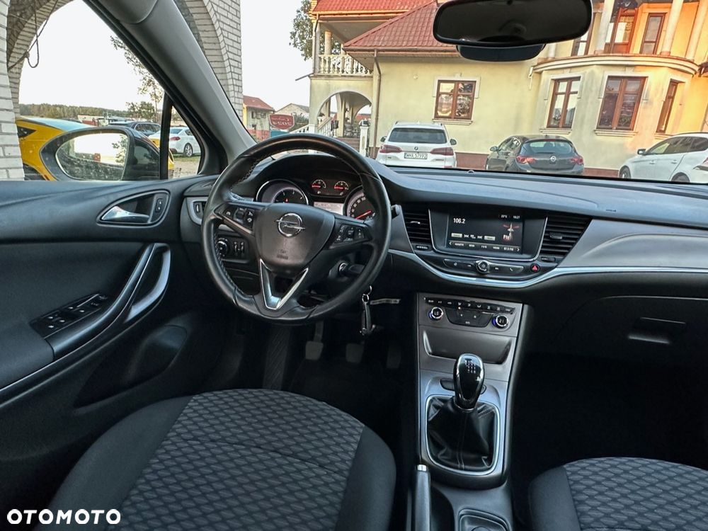 Opel Astra - 11