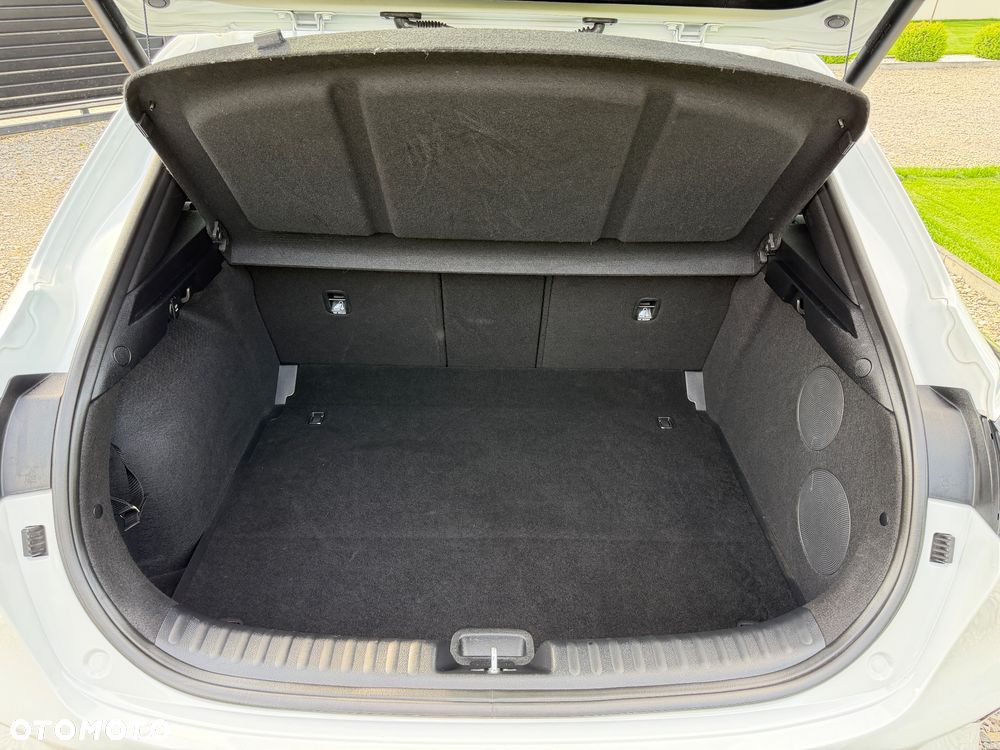 Kia XCeed 1.6 CRDi mHEV Prestige Line DCT - 15