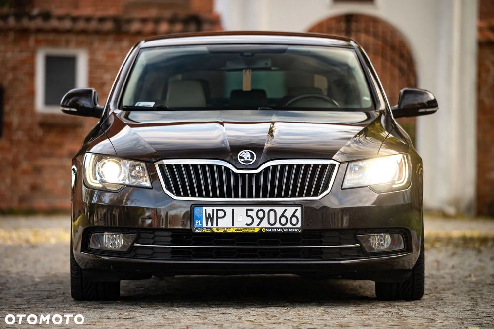 Skoda Superb 1.8 TSI Ambition Outdoor - 3