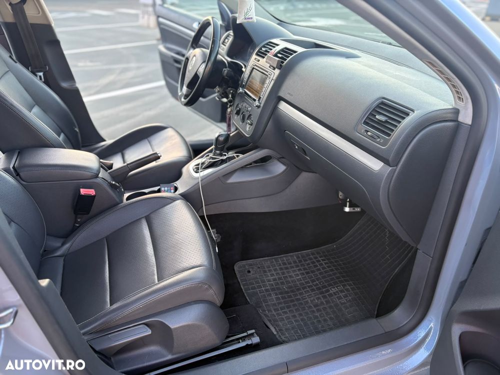 Volkswagen Jetta - 22