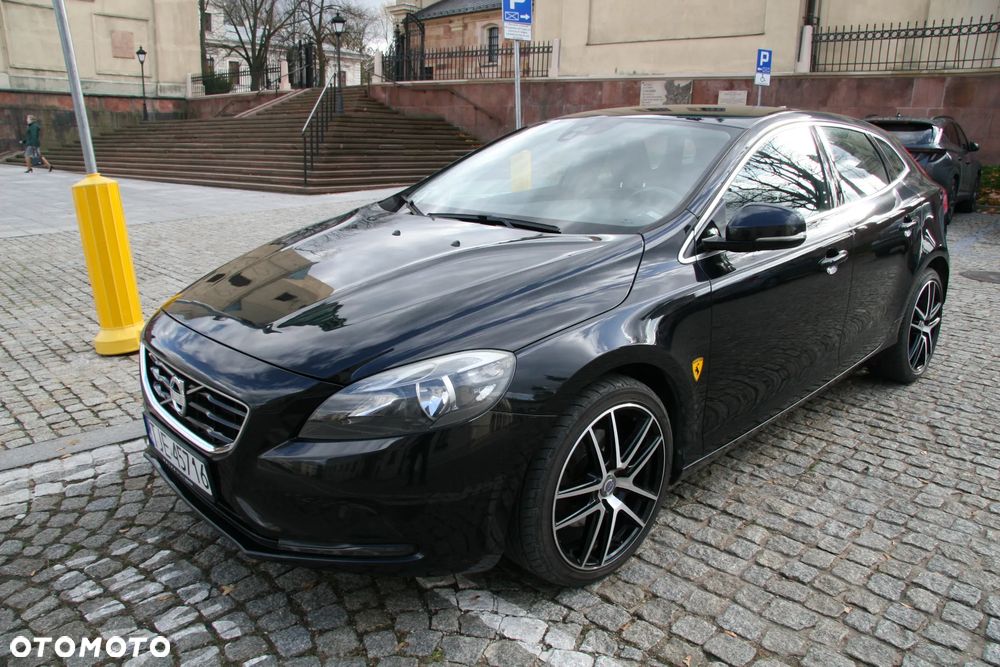 Volvo V40 T2 Momentum - 12
