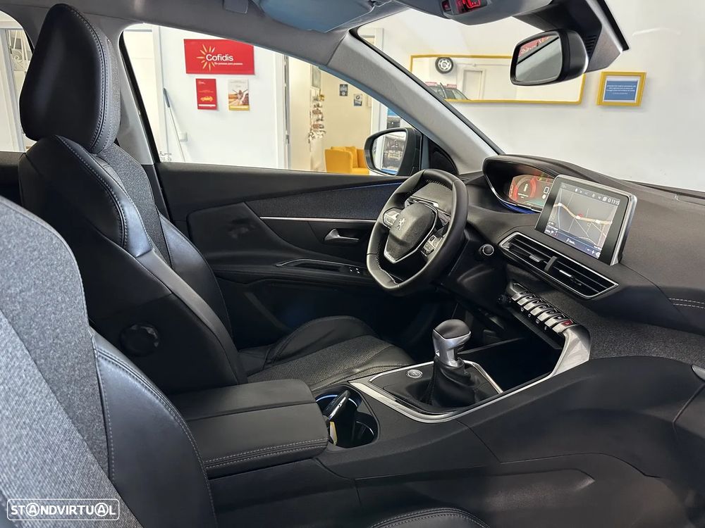 Peugeot 3008 - 24