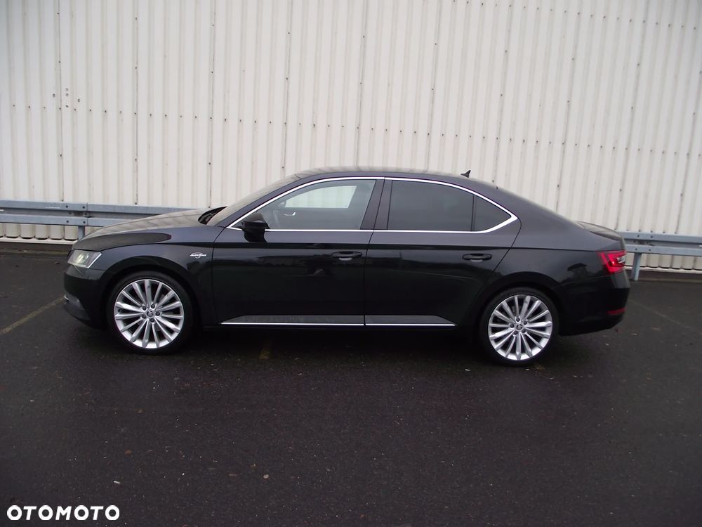 Skoda Superb 2.0 TDI L&K DSG - 12