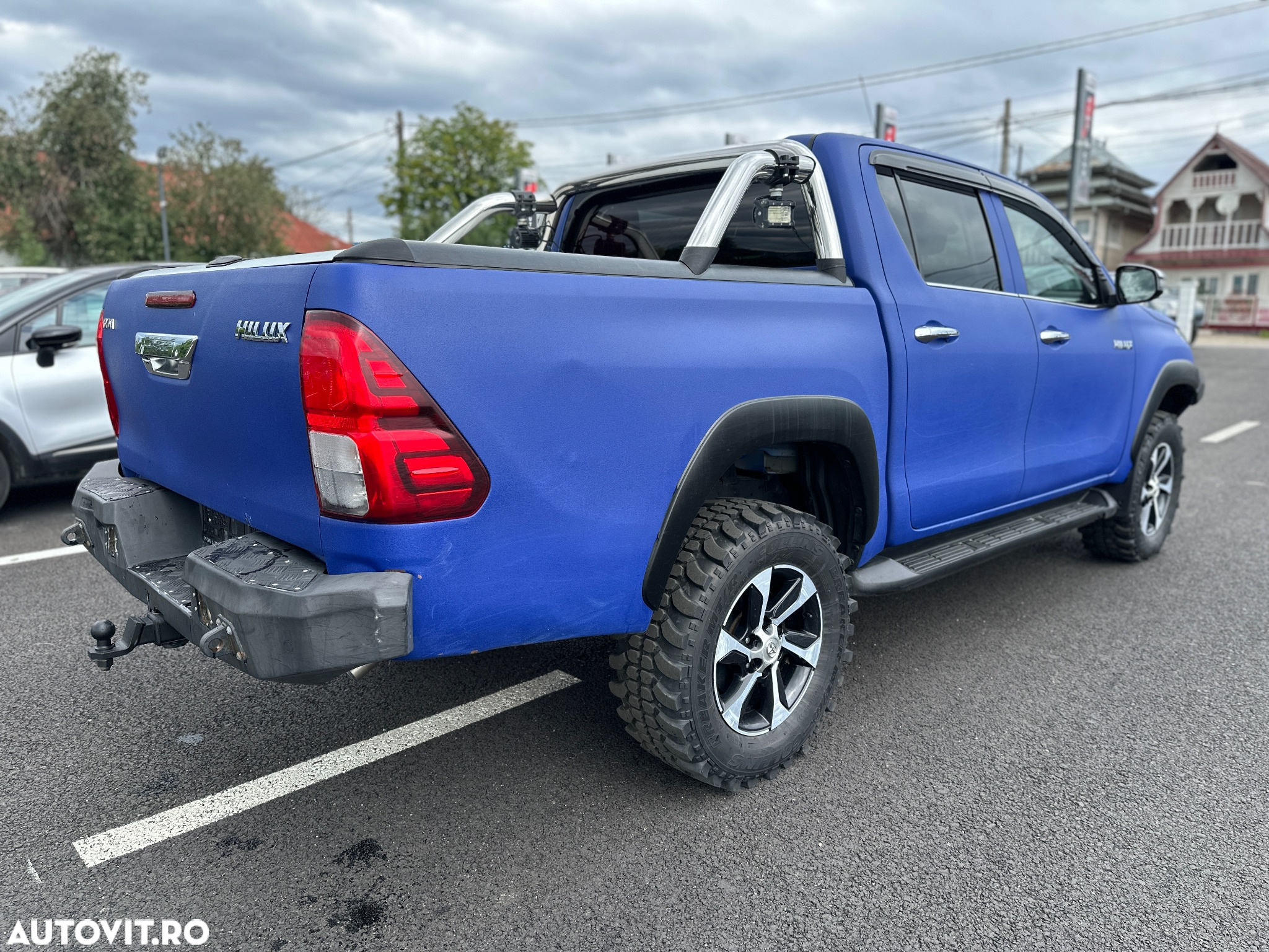 Toyota Hilux - 3