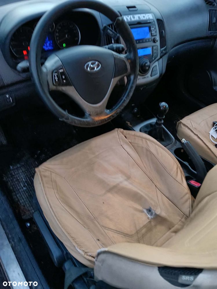 Hyundai i30 1.6 Classic - 22