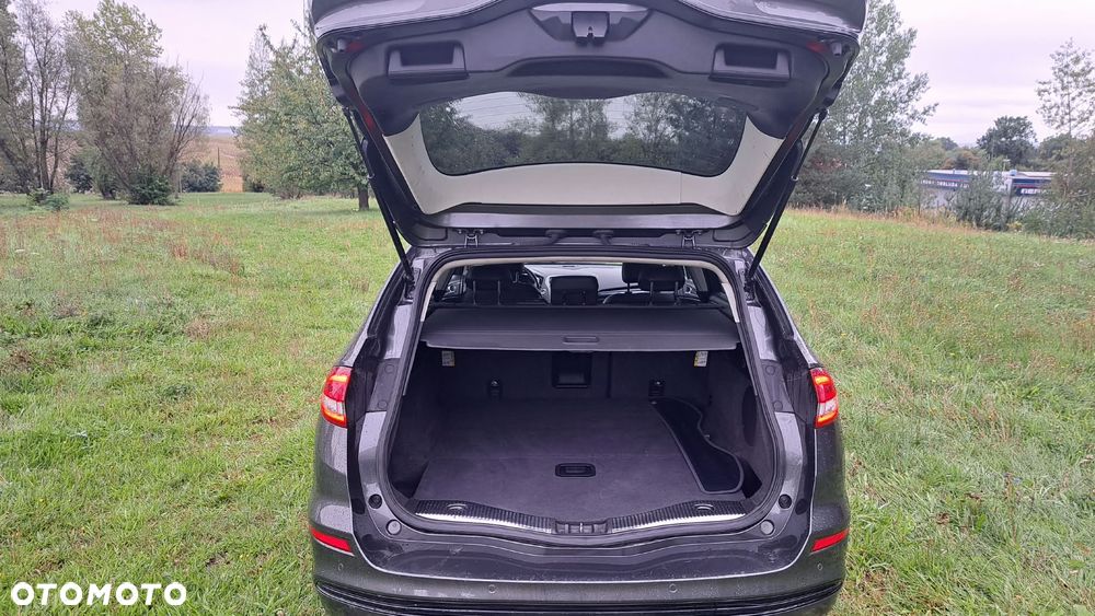 Ford Mondeo 2.0 TDCi Titanium PowerShift - 9
