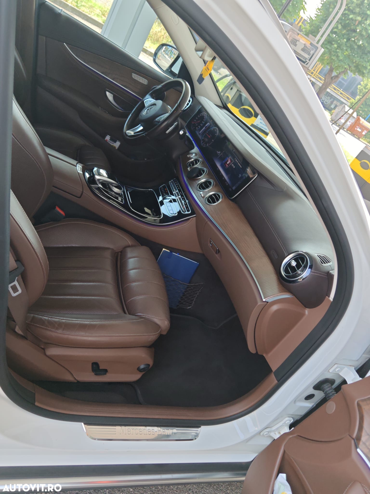 Mercedes-Benz E - 20