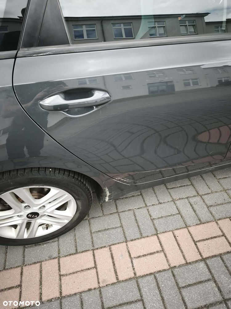 Kia Ceed 1.4 M - 11
