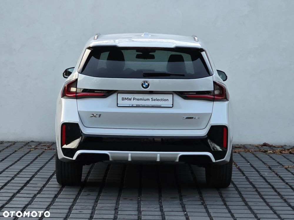 BMW X1 sDrive18i M Sport - 5