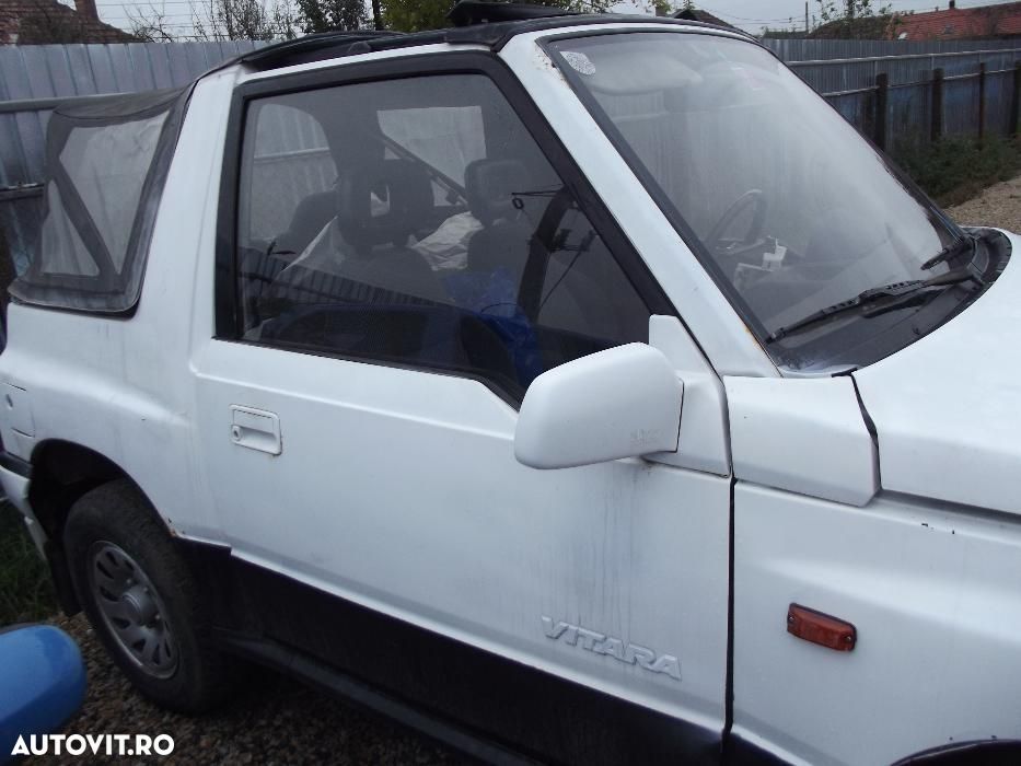Usa Suzuki Vitara stanga dreapta usi Dezmembrez Vitara Samurai - 2