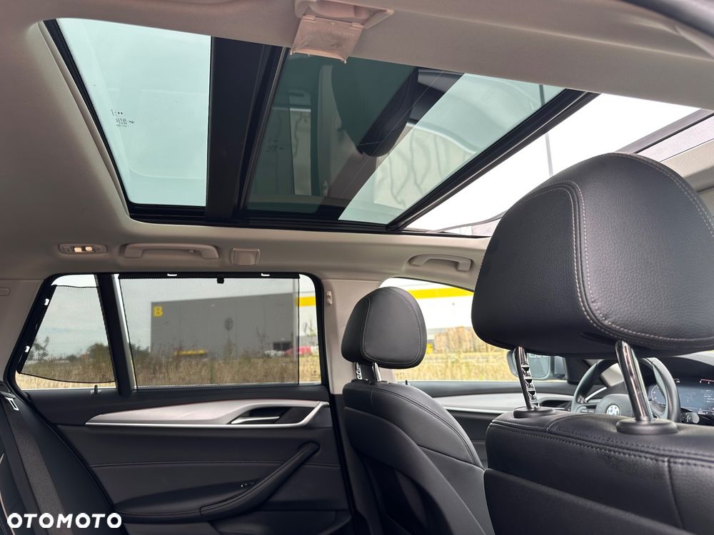 BMW Seria 5 520d MHEV Sport Line sport - 14