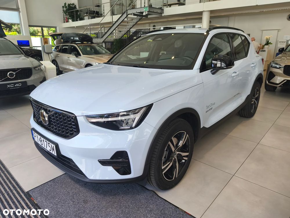 Volvo XC 40 B3 Plus Dark - 2
