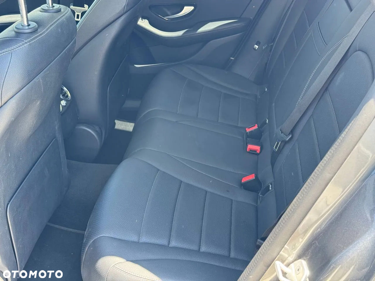 Mercedes-Benz GLC 300 4Matic 9G-TRONIC AMG Line - 17