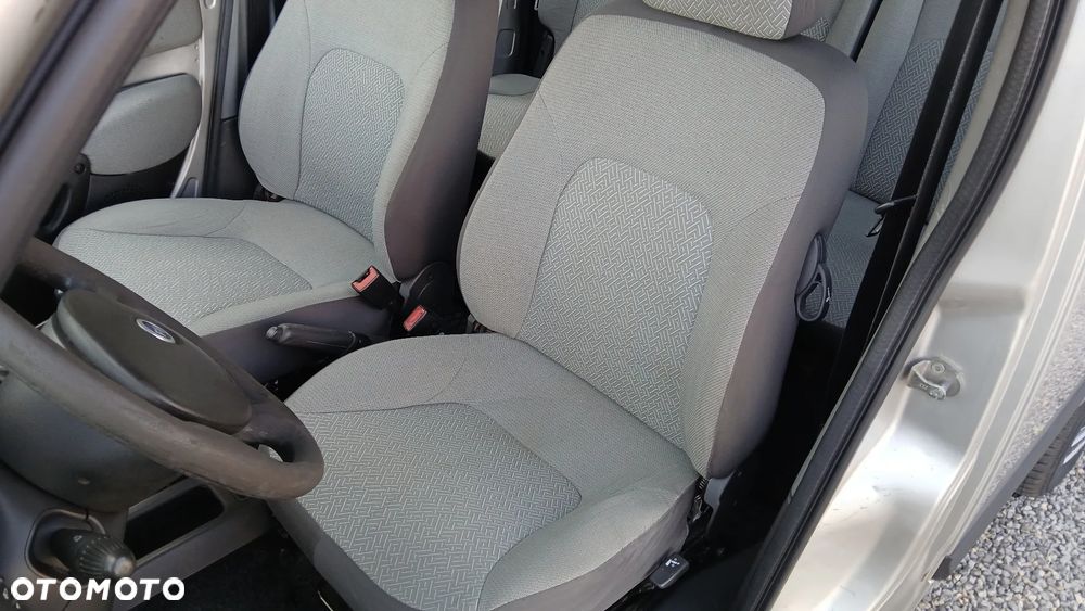 Fiat Doblo 1.9 JTD Active - 12