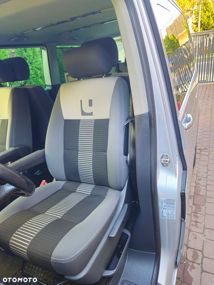 Volkswagen Multivan - 10