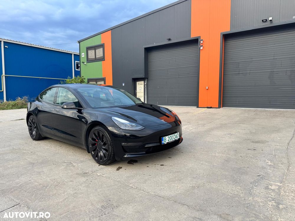 Tesla Model 3 2022 photo 2
