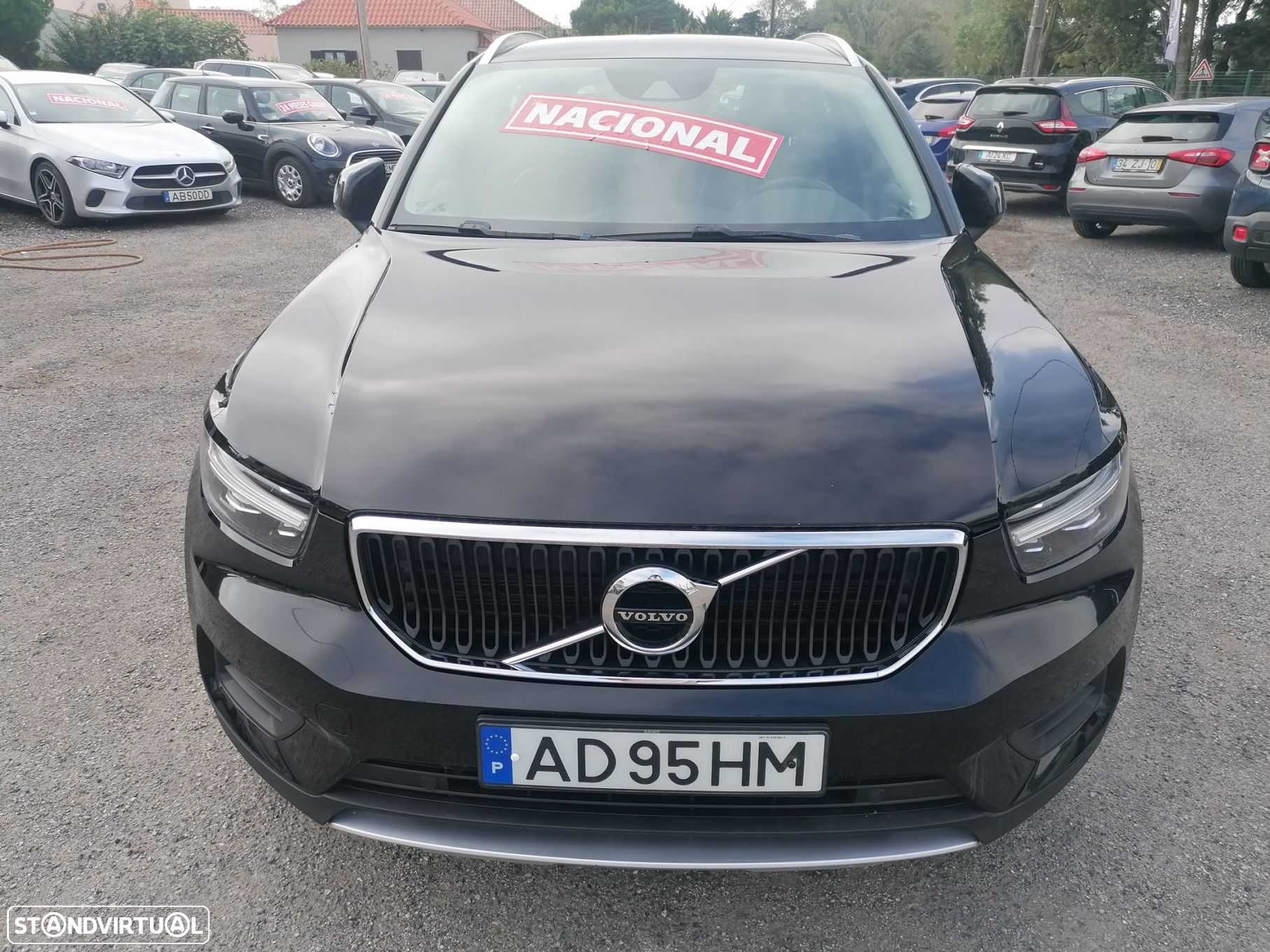 Volvo XC 40 2.0 D3 Momentum Plus - 3